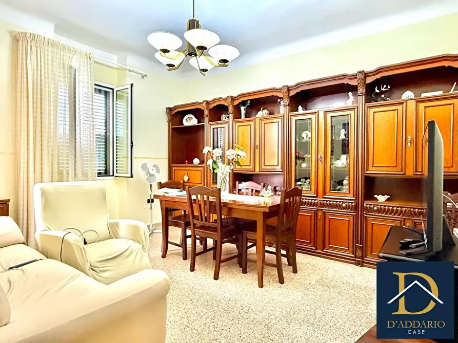 Immagine 2 di Appartamento in vendita  a Taranto