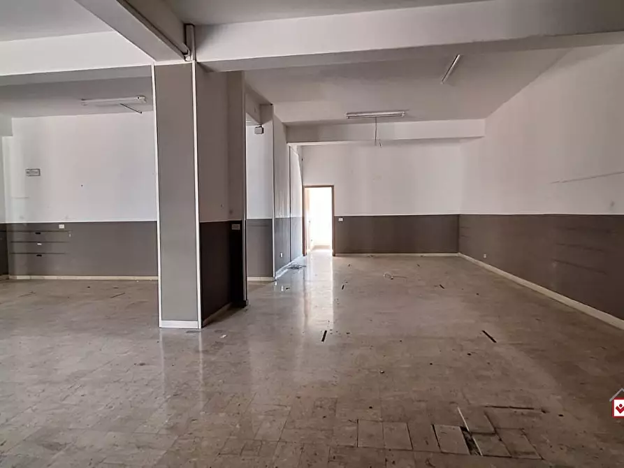 Immagine 7 di Ufficio in vendita  a Messina