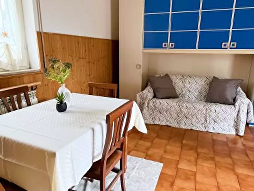 Immagine 9 di Appartamento in vendita  28 a Cassano Magnago