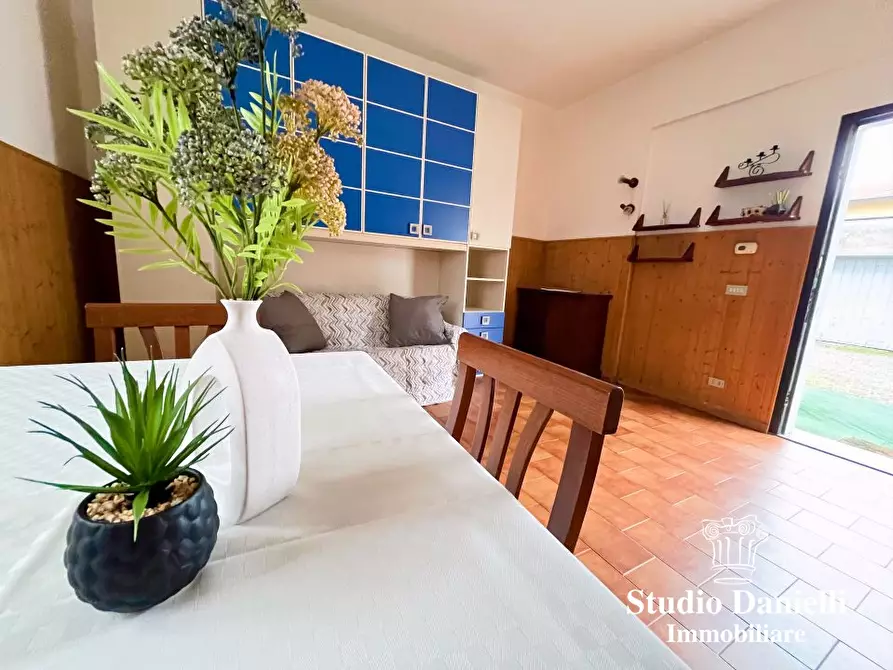 Immagine 8 di Appartamento in vendita  28 a Cassano Magnago