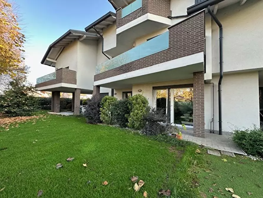 Immagine 1 di Appartamento in vendita  a Origgio