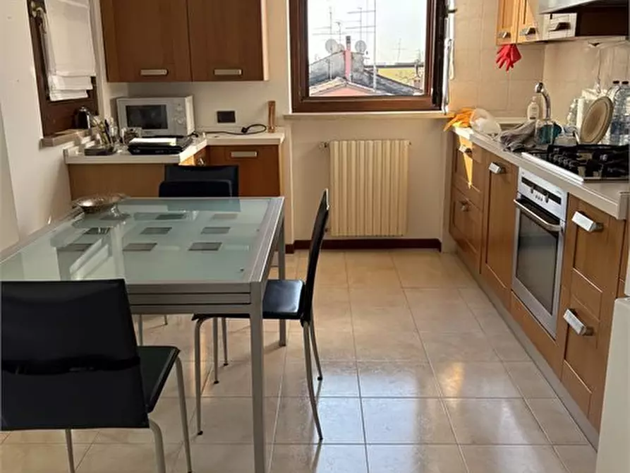 Immagine 3 di Appartamento in vendita  12 a Castel D'azzano