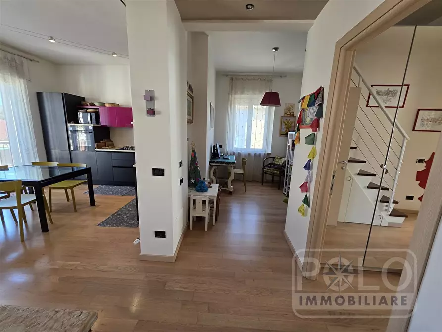 Immagine 7 di Appartamento in vendita  140 a Verona