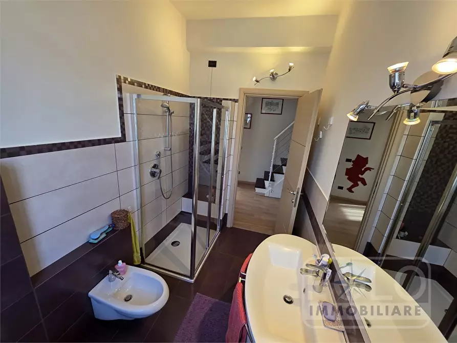 Immagine 8 di Appartamento in vendita  140 a Verona