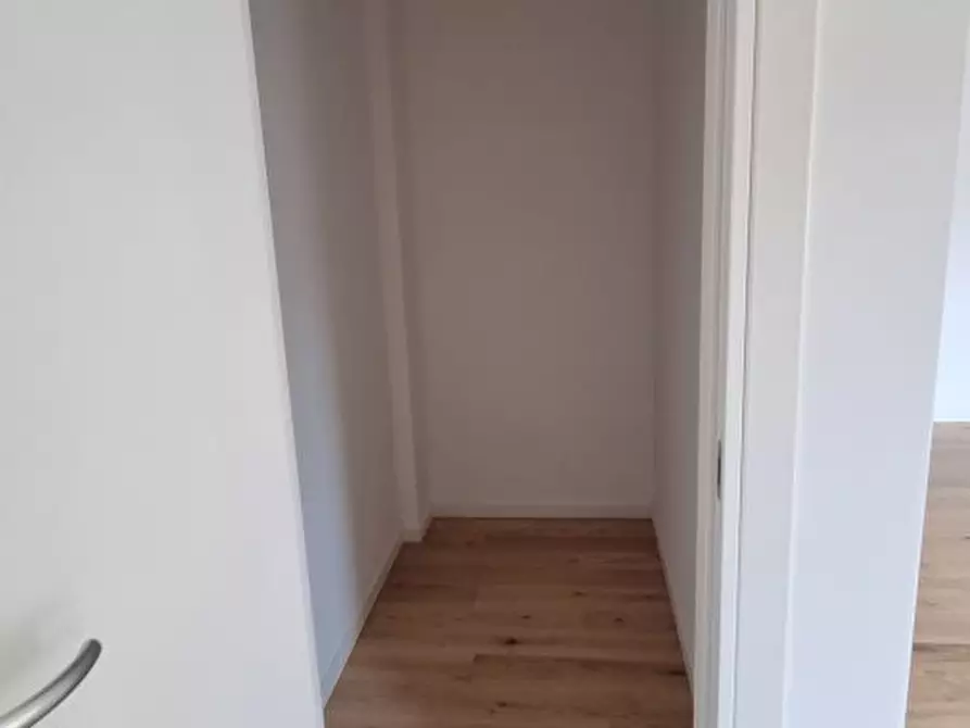 Immagine 10 di Appartamento in vendita  a Verona