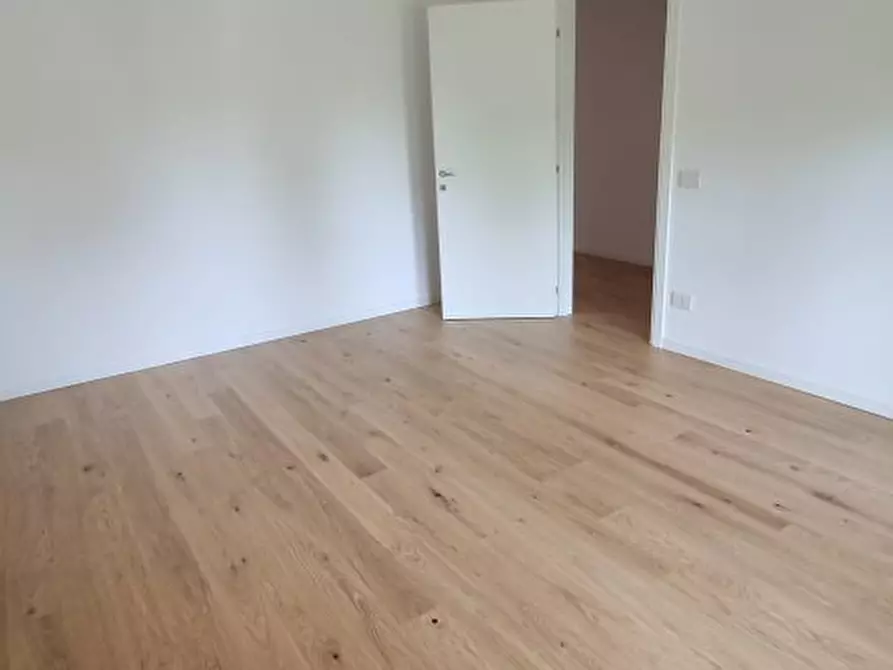 Immagine 6 di Appartamento in vendita  a Verona