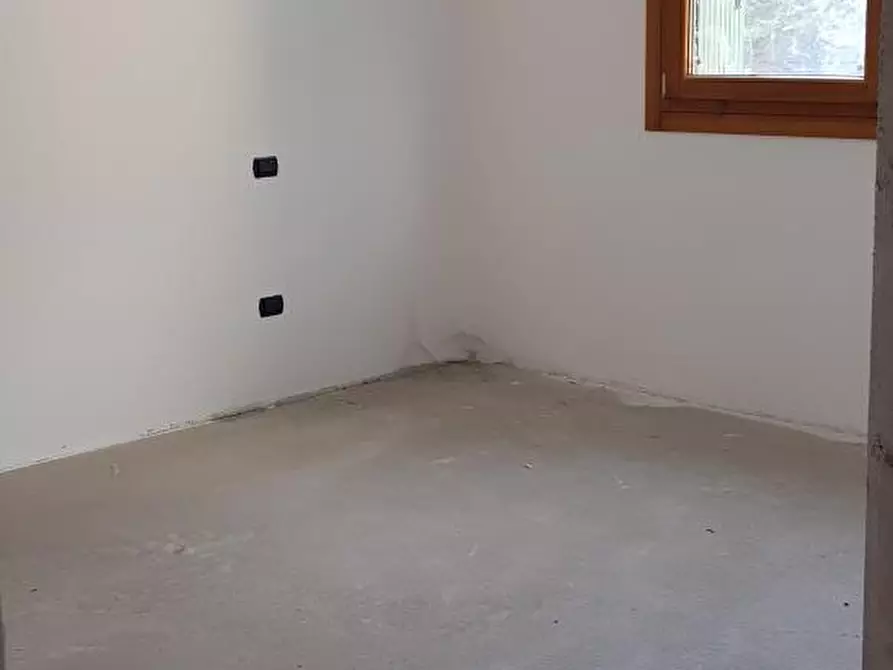 Immagine 9 di Appartamento in vendita  a Verona