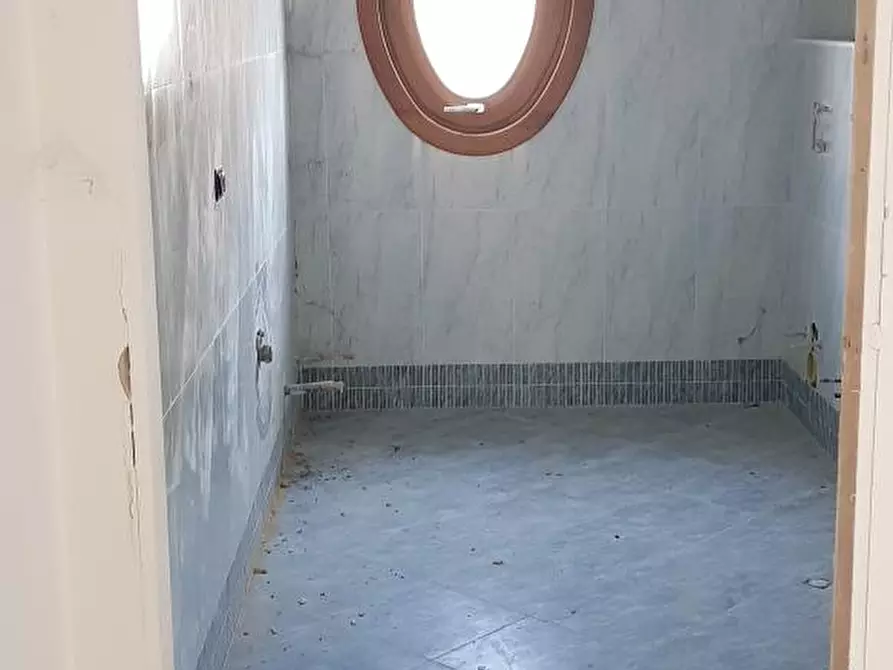 Immagine 5 di Appartamento in vendita  a Verona