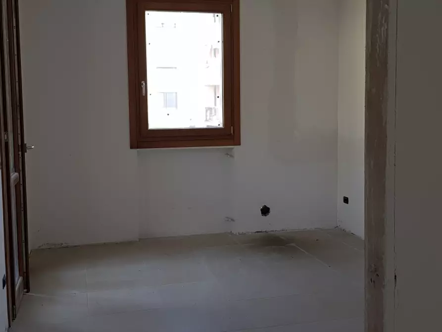 Immagine 4 di Appartamento in vendita  a Verona