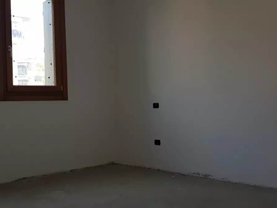 Immagine 7 di Appartamento in vendita  a Verona