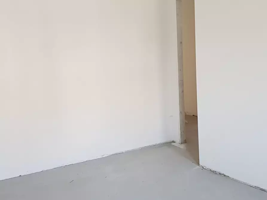 Immagine 6 di Appartamento in vendita  a Verona