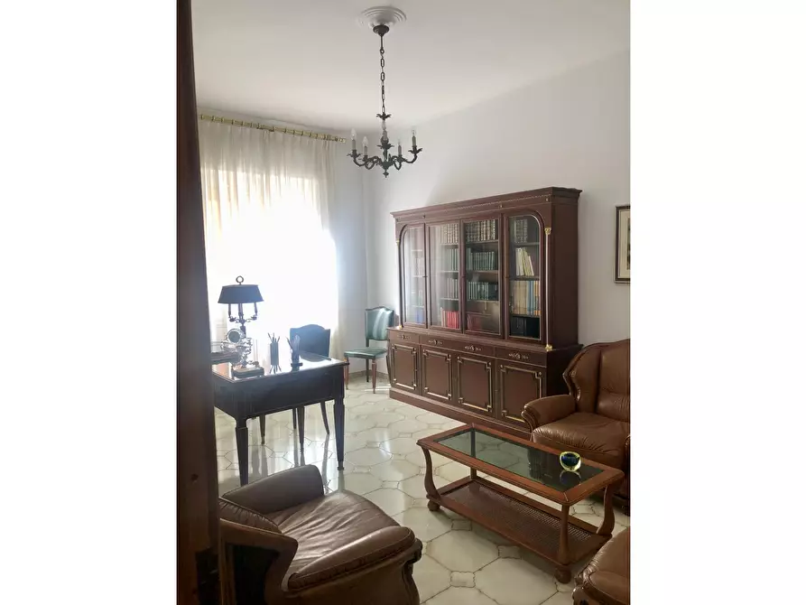 Immagine 1 di Appartamento in vendita  a Portici