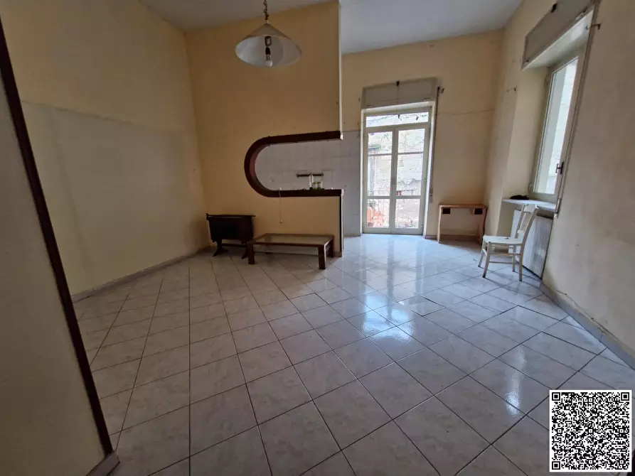 Immagine 1 di Appartamento in vendita  a Napoli