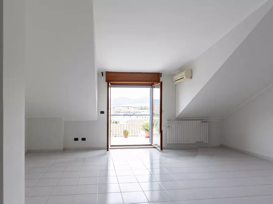 Immagine 5 di Appartamento in vendita  144 a San Nicola La Strada