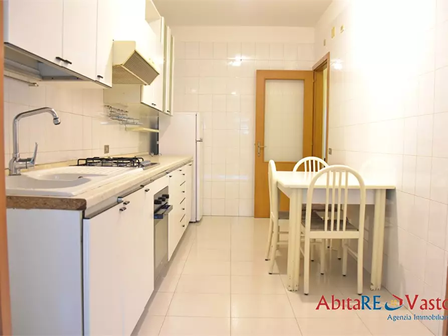 Immagine 6 di Appartamento in vendita  30 a Vasto