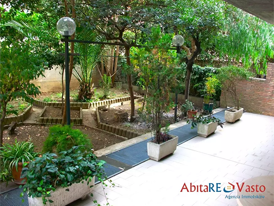 Immagine 8 di Appartamento in vendita  30 a Vasto