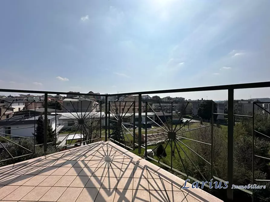 Immagine 10 di Appartamento in vendita  67 a Alzate Brianza