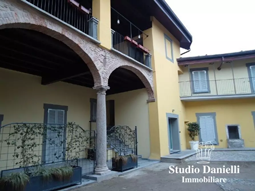 Immagine 1 di Appartamento in vendita  20 a Inverigo