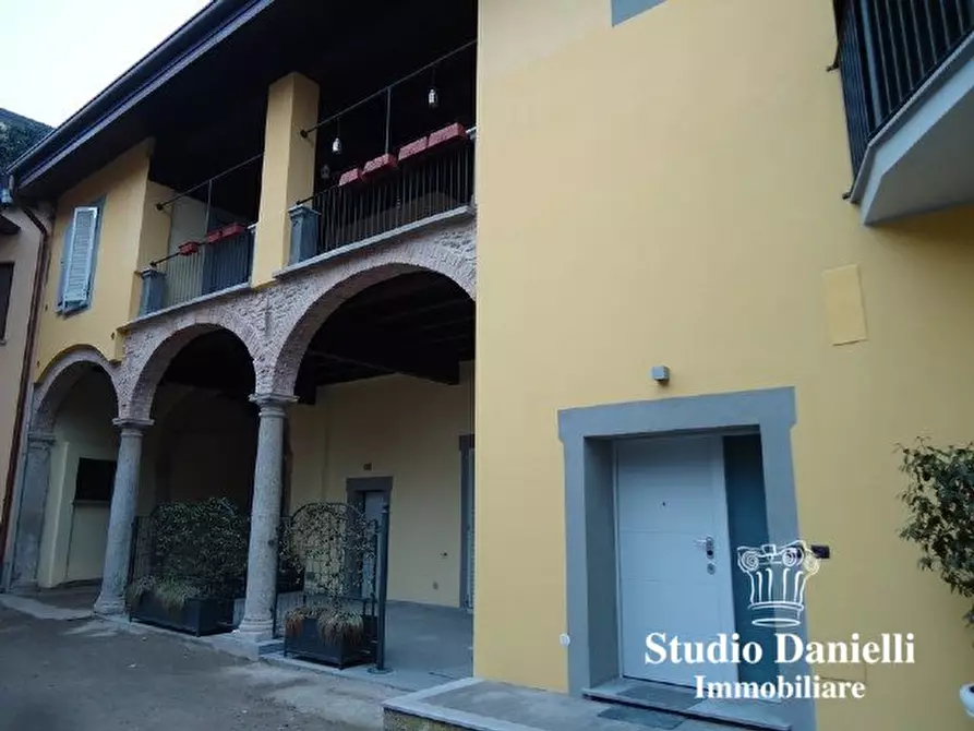 Immagine 2 di Appartamento in vendita  20 a Inverigo