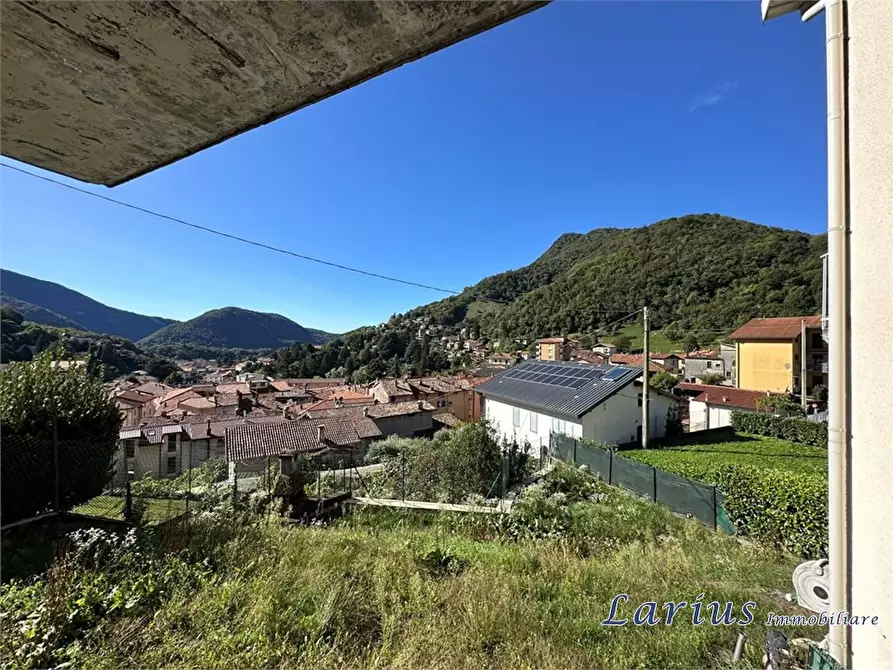 Immagine 9 di Appartamento in vendita  10 a Asso