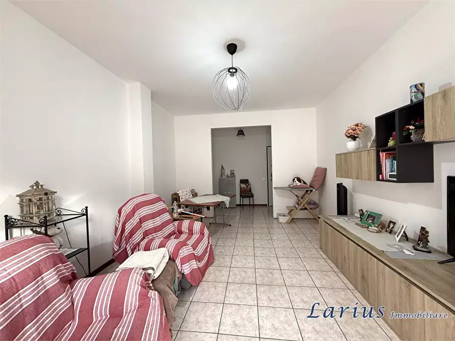 Immagine 5 di Appartamento in vendita  11 a Asso