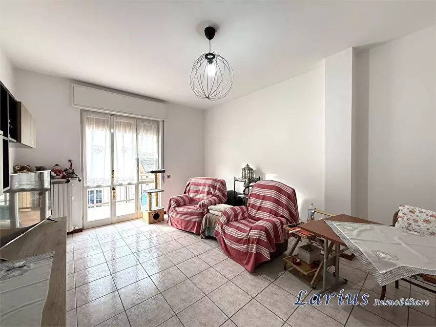 Immagine 2 di Appartamento in vendita  11 a Asso