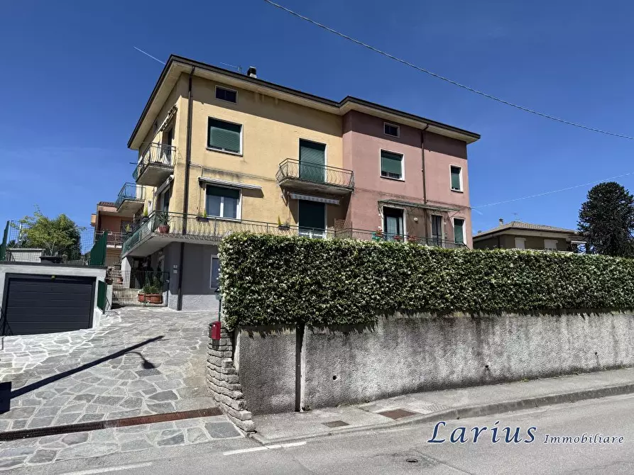 Immagine 1 di Appartamento in vendita  11 a Monguzzo