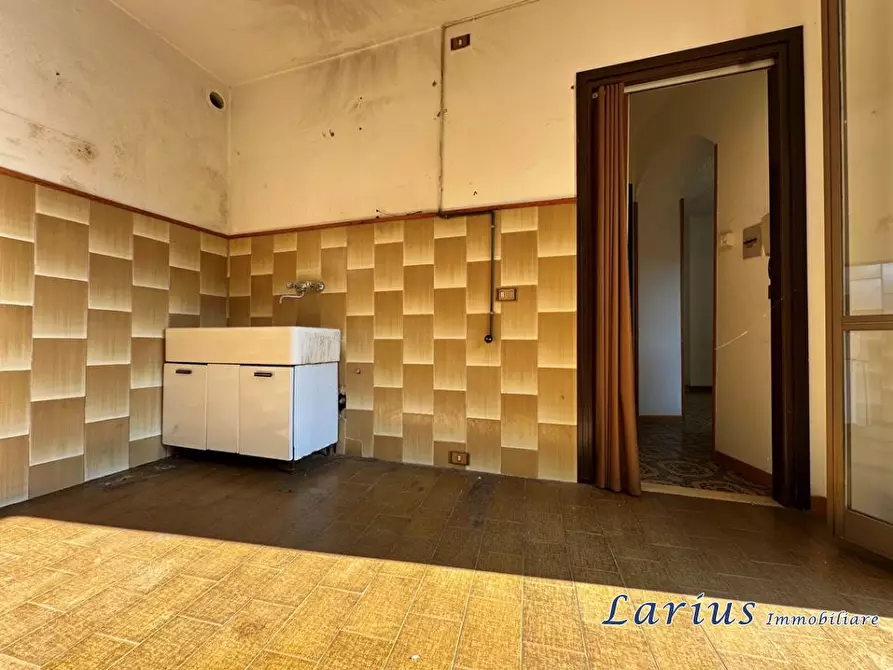 Immagine 9 di Appartamento in vendita  16 a Sormano