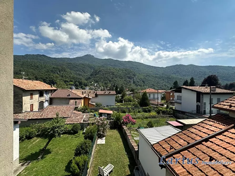 Immagine 7 di Appartamento in vendita  3 a Valbrona