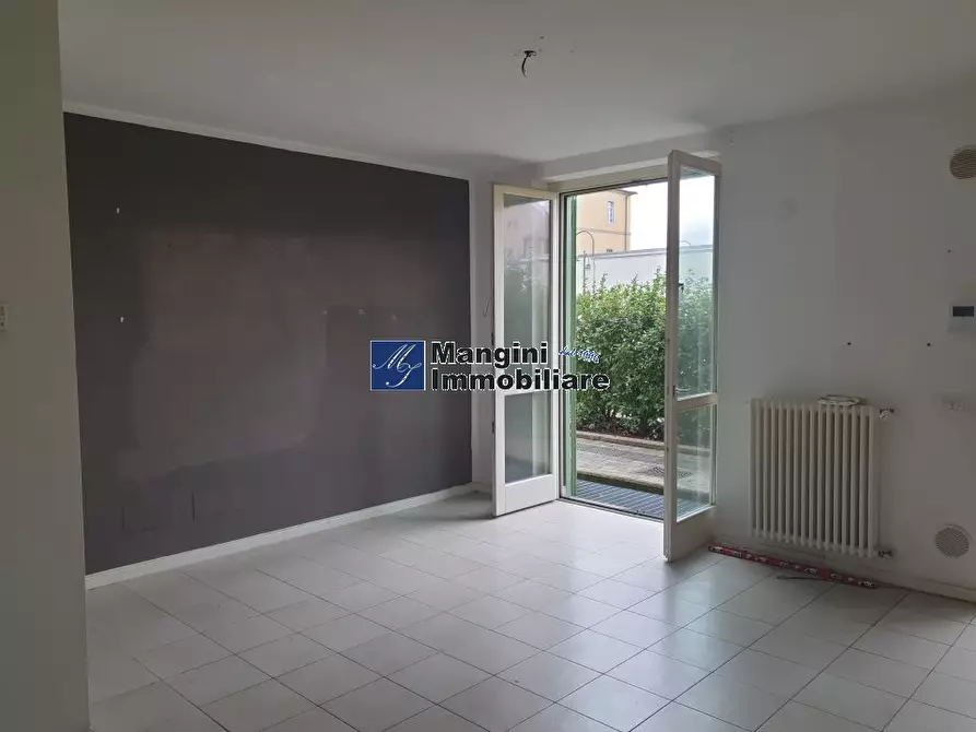 Immagine 5 di Appartamento in vendita  a Livorno