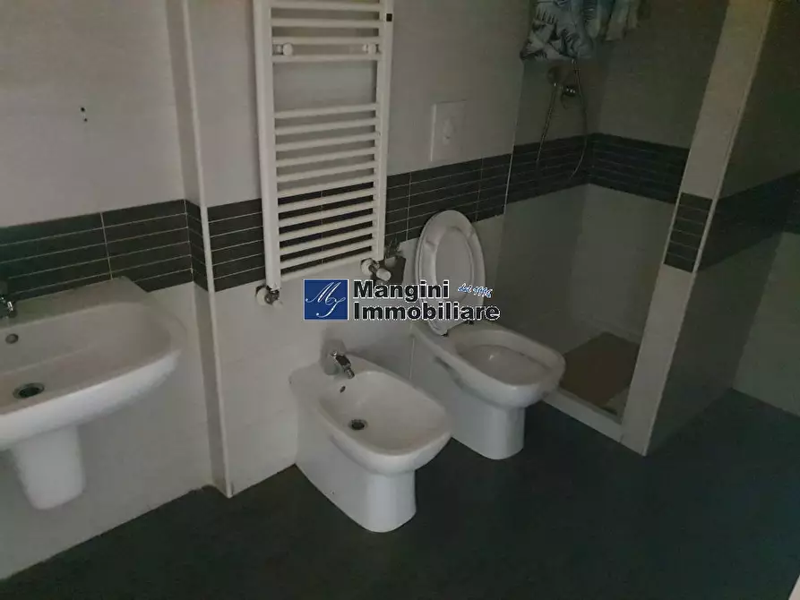 Immagine 8 di Appartamento in vendita  a Livorno