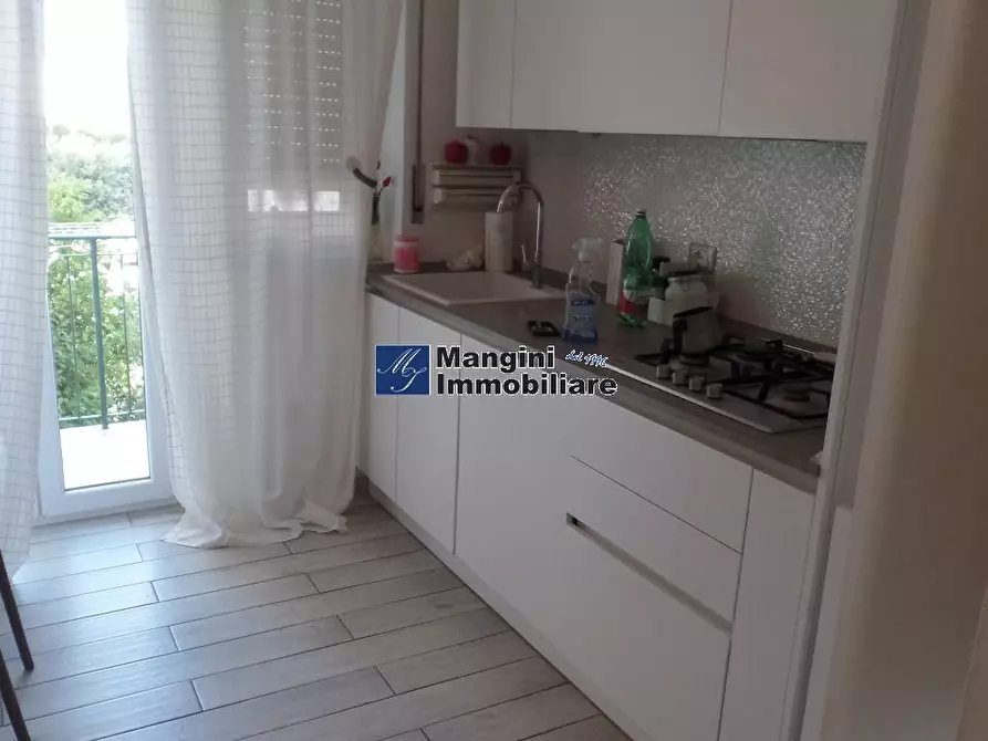 Immagine 5 di Appartamento in vendita  a Livorno