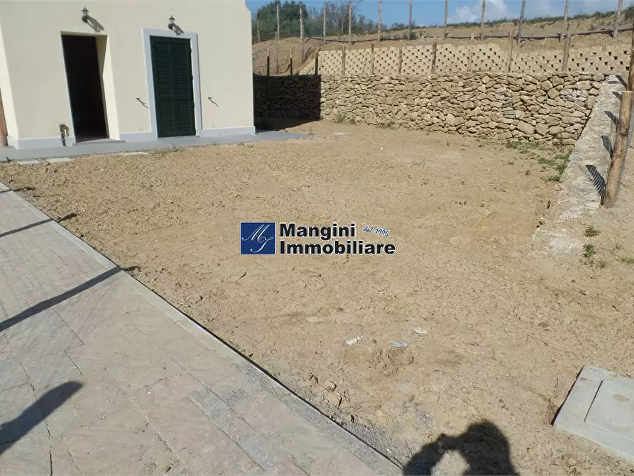 Immagine 1 di Appartamento in vendita  a Livorno