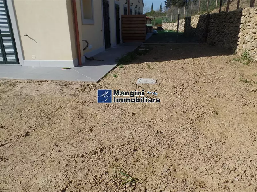 Immagine 2 di Appartamento in vendita  a Livorno