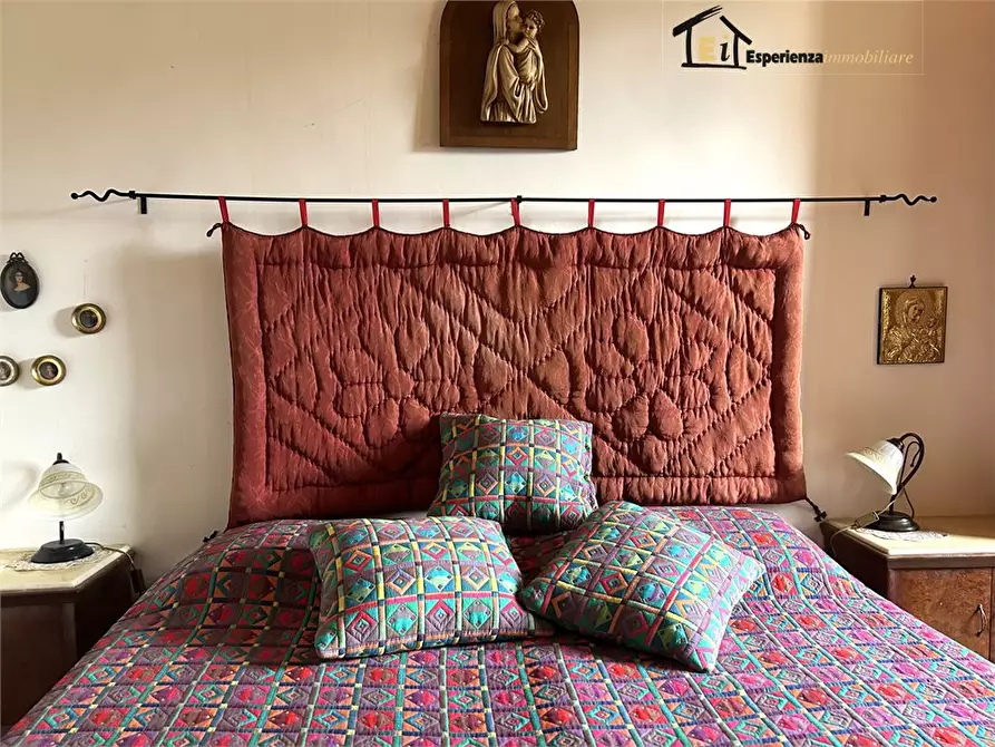 Immagine 7 di Appartamento in vendita  snc a Casperia