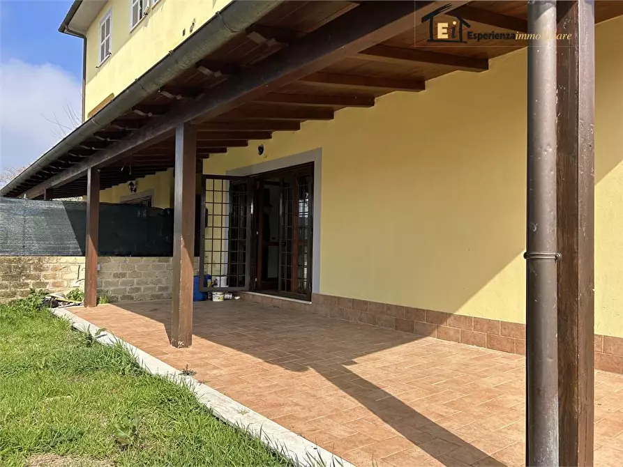 Immagine 2 di Appartamento in vendita  a Forano