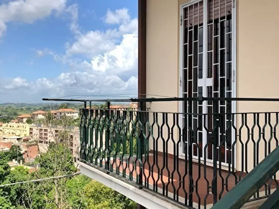 Immagine 1 di Appartamento in vendita  a Poggio Mirteto