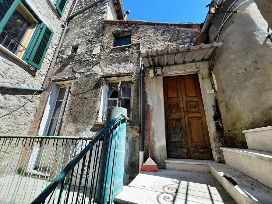 Immagine 5 di Appartamento in vendita  snc a Casperia