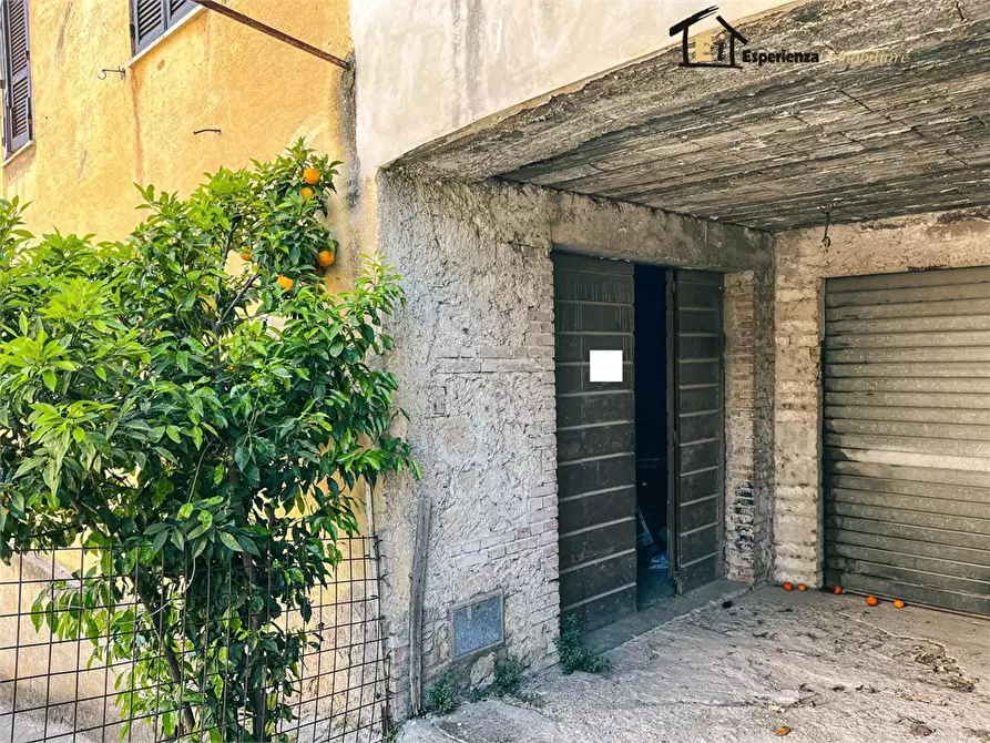 Immagine 1 di Appartamento in vendita  10 a Toffia