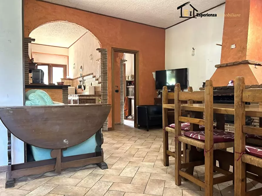 Immagine 4 di Appartamento in vendita  47 a Poggio Mirteto