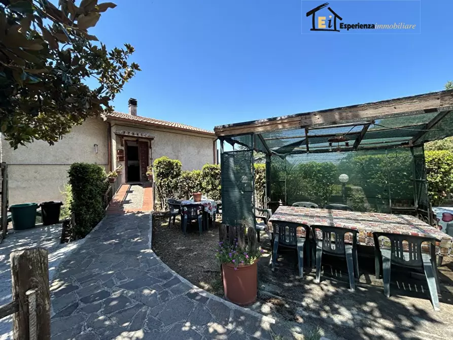 Immagine 2 di Appartamento in vendita  47 a Poggio Mirteto