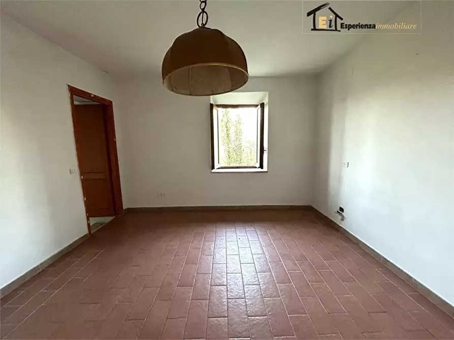 Immagine 5 di Appartamento in vendita  a Poggio Mirteto