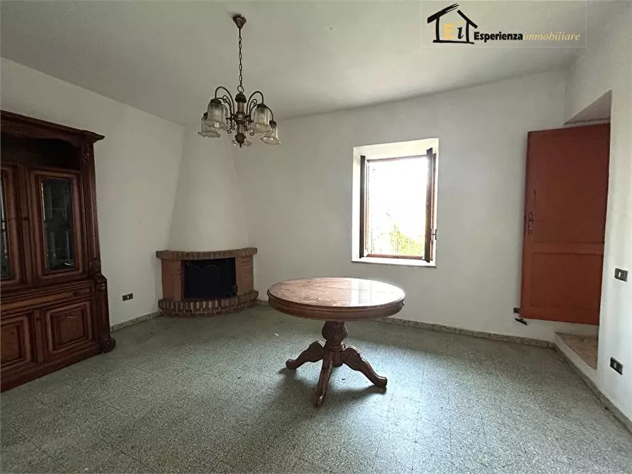 Immagine 3 di Appartamento in vendita  a Poggio Mirteto