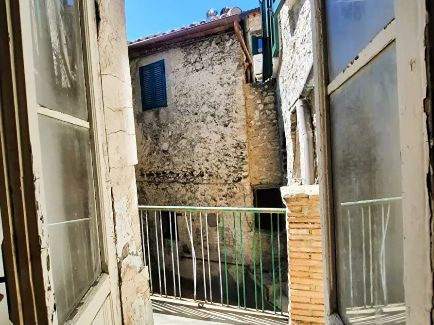 Immagine 10 di Appartamento in vendita  snc a Casperia