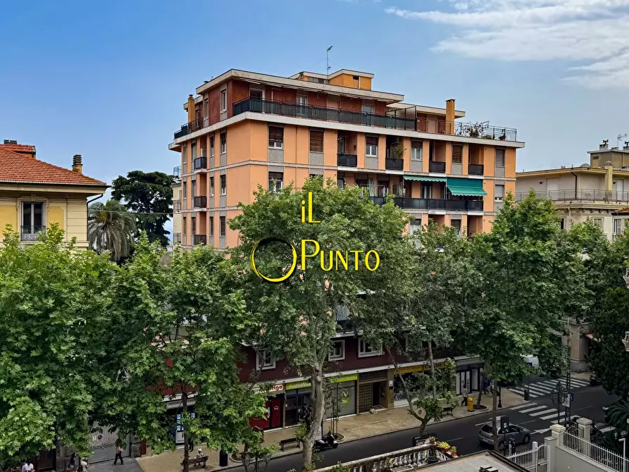 Immagine 8 di Appartamento in vendita  123 a San Remo
