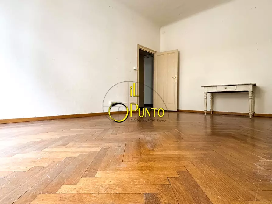 Immagine 4 di Appartamento in vendita  123 a San Remo