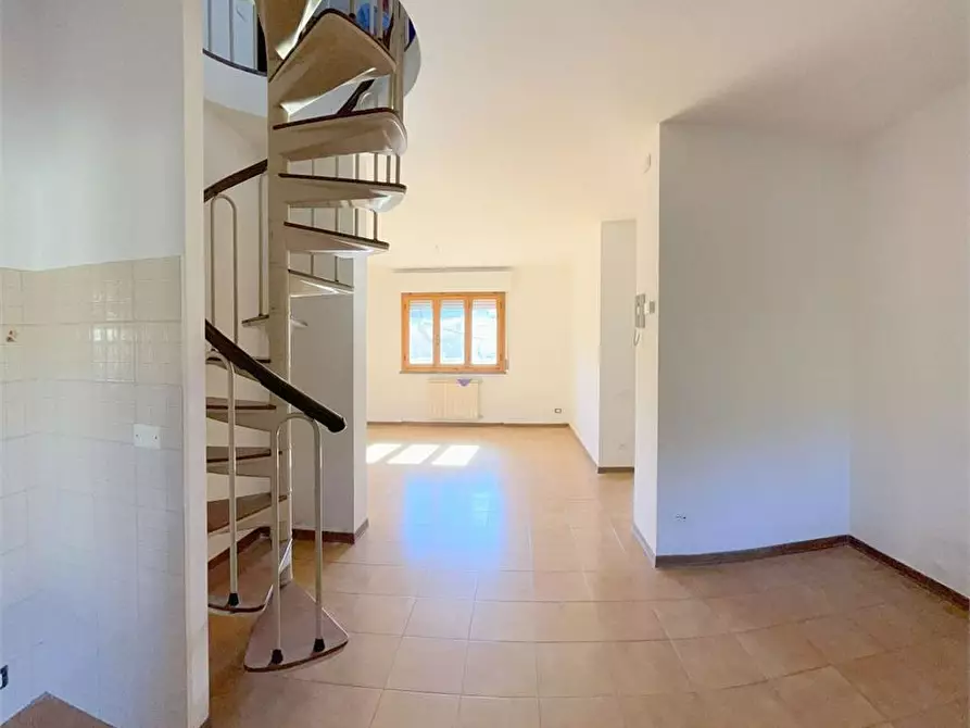 Immagine 7 di Appartamento in vendita  a Massarosa