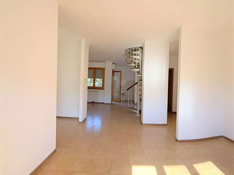 Immagine 3 di Appartamento in vendita  a Massarosa