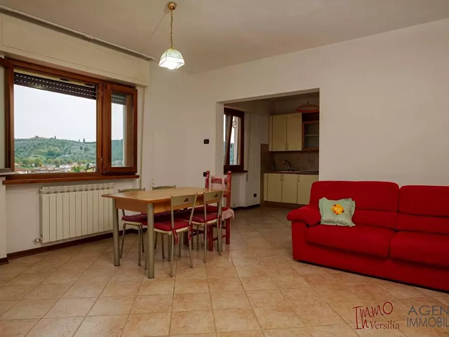 Immagine 1 di Appartamento in vendita  a Massarosa