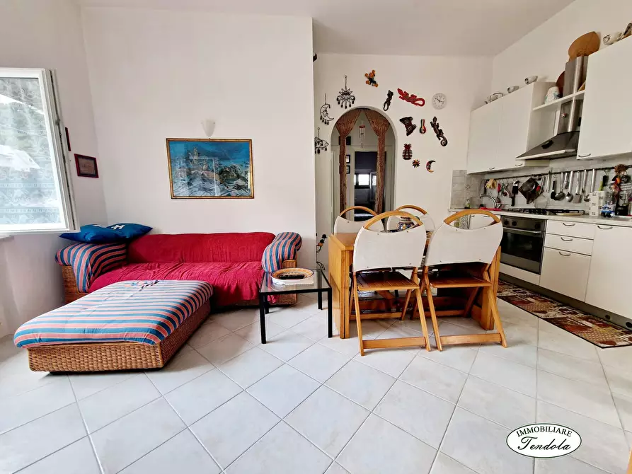 Immagine 10 di Appartamento in vendita  a Ameglia